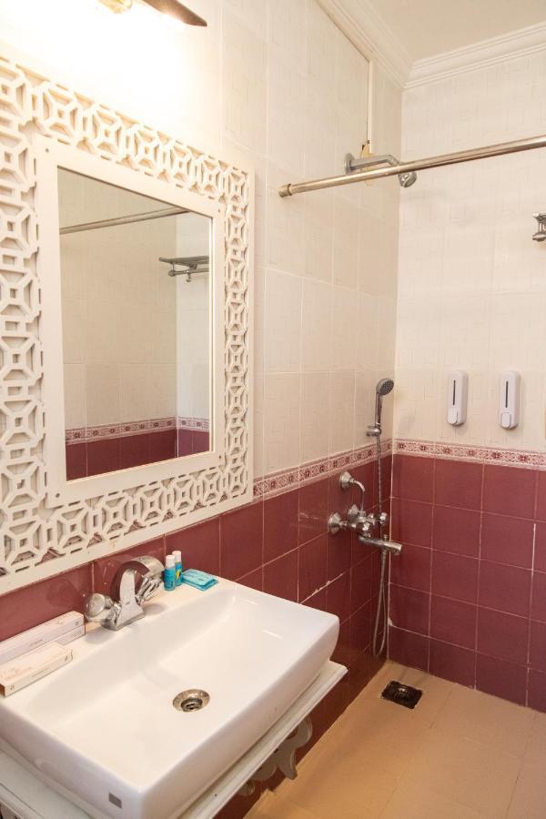Cherrystay Holiday Resort -Candolim Beach Buitenkant foto